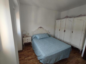 Agradable casa con patio
